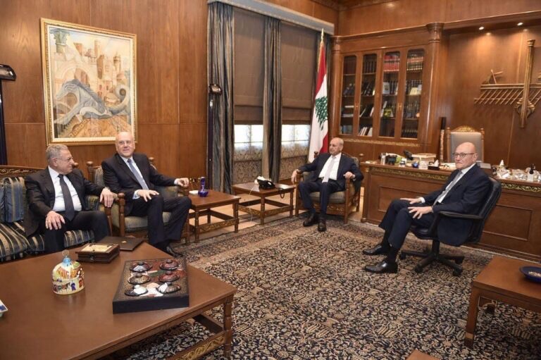 إستقبل رئيس مجلس النواب نبيه بري رؤساء الحكومة السابقين نجيب ميقاتي ، فؤاد السنيورة وتمام سلام في مقر الرئاسة الثانية في عين التينة .