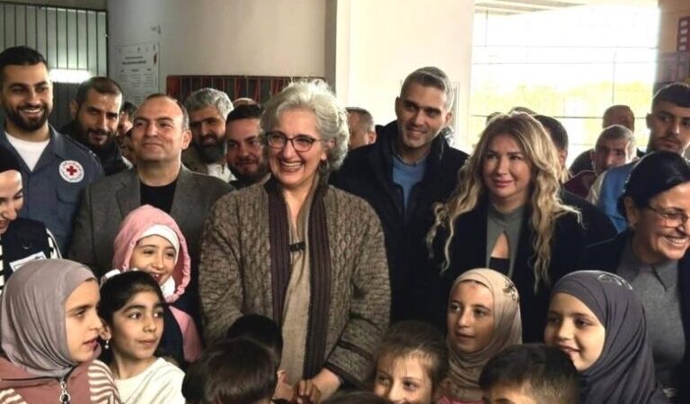 وزيرة التربية زارت مدارس الايواء في طرابلس برفقة المحافظ ورئيس البلدية