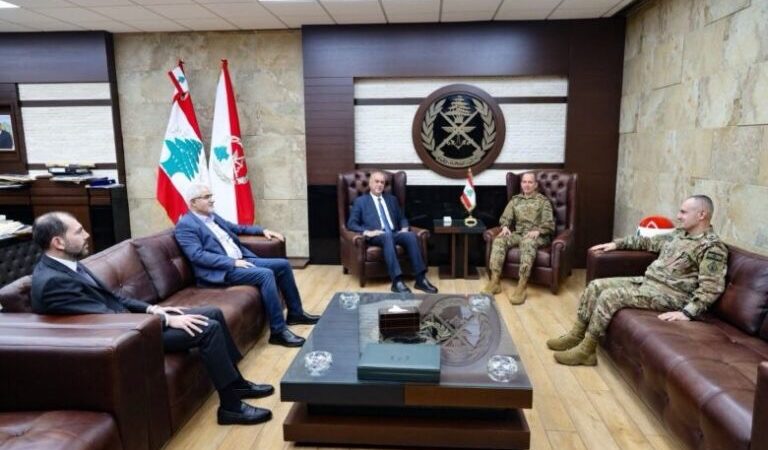 تكتل الاعتدال الوطني زار قائد الجيش وبحث في التطورات الراهنة