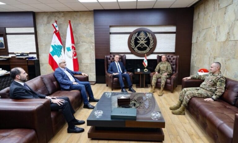 تكتل الاعتدال الوطني زار قائد الجيش وبحث في التطورات الراهنة
