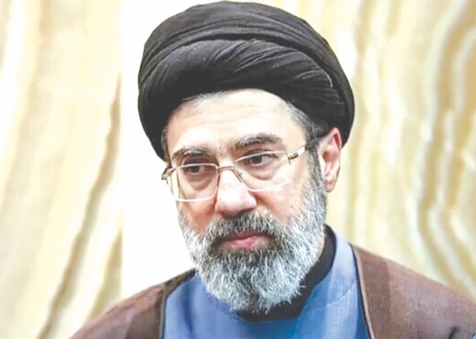 التايمز» مجتبى خامنئي يعالج في قم ولا يزال في حالة غيبوبة
