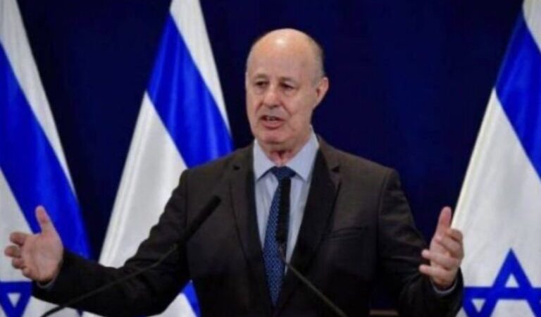 مسؤول إسرائيلي سابق: مواصلة القتال في لبنان “تصرف غبي”