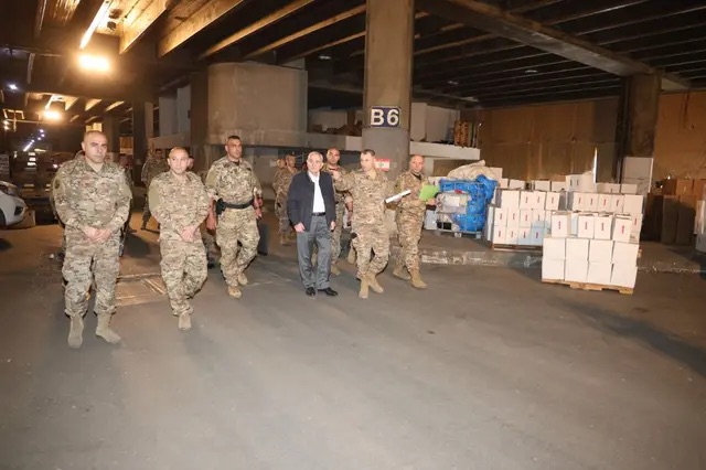 وزير الدفاع زار محطة شارل الحلو ومدرسة سد البوشرية العالية: الجيش الركيزة الأساسية في حماية الوطن وصون كرامة أبنائه