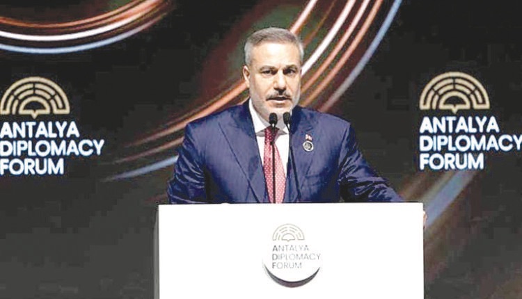 فيدان: لا يمكن دمج إسرائيل في الإقليم ما دامت تقوم على التمدّد والاحتلال والقتل