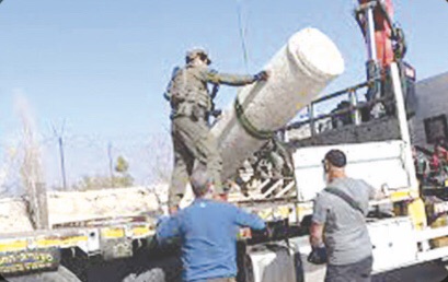 “هآرتس”: جنود الجيش الإسرائيلي ينهبون منازل المناطق المحتلة في جنوب لبنان