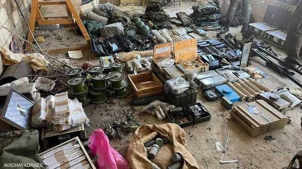 غارات وقصف جنوبا وبقاعا.. الجيش الإسرائيلي: أسلحة داخل غرفة للأطفال&nbsp;