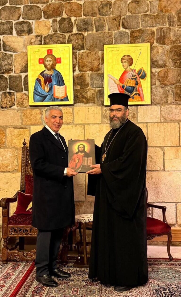 النائب جميل عبّود يلتقي الأرشمندريت جورج يعقوب في دير سيدة البلمند