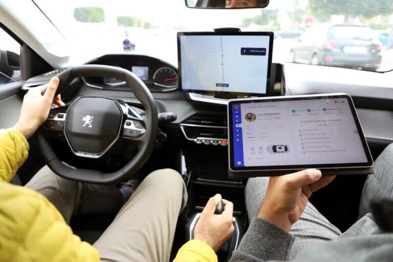 تعتمد كليا على الذكاء الإصطناعي . مضامين خطة جديدة ستعتمدها لانارصا لتخريج سائقي المستقبل