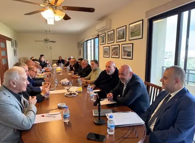 إجتماع في اتحاد بلديات الكورة بحث في ملف المقالع وكسارات شركات الترابة واتفاق على عقد جلسة لتشكيل لجنة متخصصة تتولى إعداد خطة متكاملة لحلول بيئية