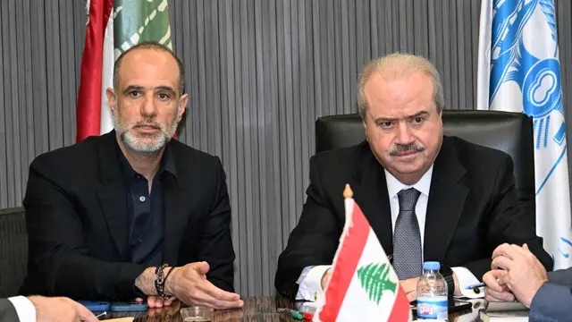 اجتماع في المالية لتنظيم المعابر الحدودية البرية بين لبنان وسوريا جابر : سيصبح لدينا معابر محترمة تليق باللبنانيين وكل الزائرين