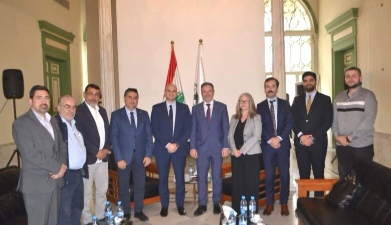 بلدية طرابلس استقبلت السفير الكندي