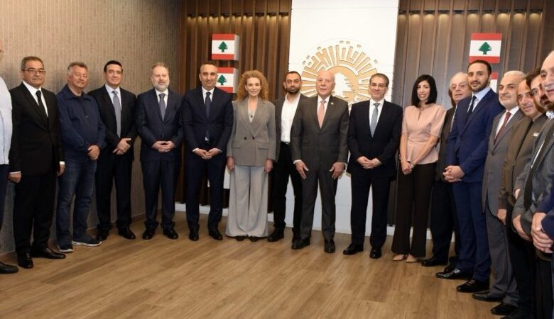دبوسي يستقبل منيمنة لبحث تعزيز التعاون بين غرفة طرابلس و«إيدال» في مجال تشجيع الاستثمار