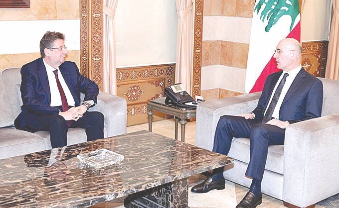 الحجار عرض الأوضاع مع زوّاره وتابع مع كفوري أمن المطار