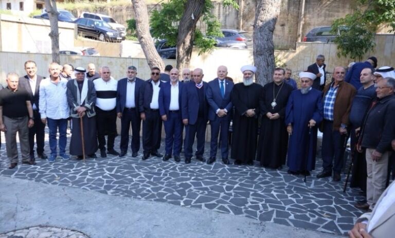 لقاء عكاري وطني جامع تكريما لرئيس غرفة طرابلس الكبرى توفيق دبوسي في دارة آل ضاهر عكار – برج العرب