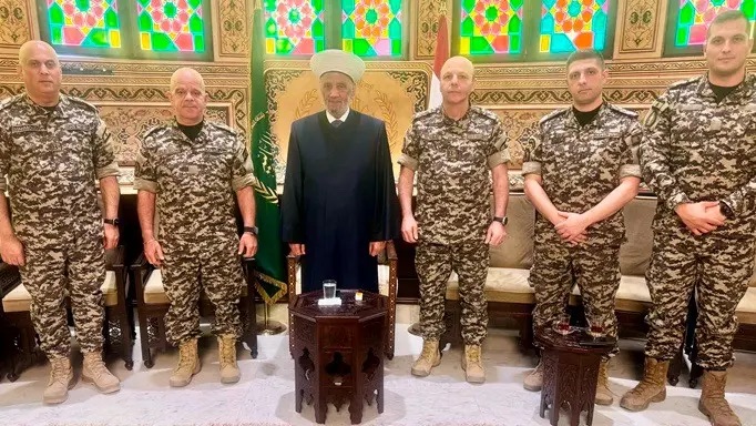المفتي دريان استقبل اللواء لاوندس مهنّئاً بعيد الأضحى ومشيداً بدور دار الفتوى في تعزيز الوحدة