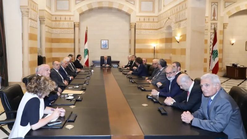 زمكحل بعد زيارته رئيس الحكومة: علينا مواصلة مسيرة التعافي بحيث يشكل وقف النار بوابة نحو الاستقرار والسلام