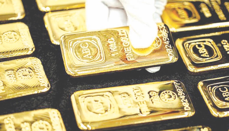 الذهب يهوي لأدنى مستوياته في أكثر من شهرين مع تصاعد المواجهة الأميركية – الإيرانية