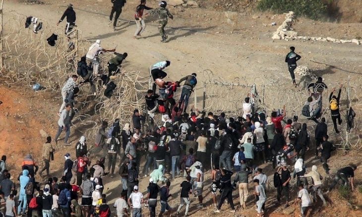 هل فتحت سبتة ابوابها في وجه أصحاب الأرض؟ التفاصيل الكاملة لهجرة جماعية غير مسبوقة .