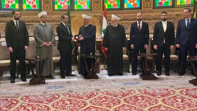 المفتي دريان يستقبل وزير الخارجية السوري في دار الفتوى: لبنان سيبقى متضامنًا ومتعاونًا مع سوريا والدول العربية بعيدًا من المحاور والنزاعات