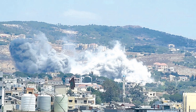 الجنوب: دوريات للجيش اللبناني وإسرائيل تغير وتحرق منازل