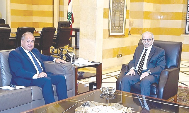 سلام استقبل شارل عربيد ووفد أهالي موقوفي عبرا