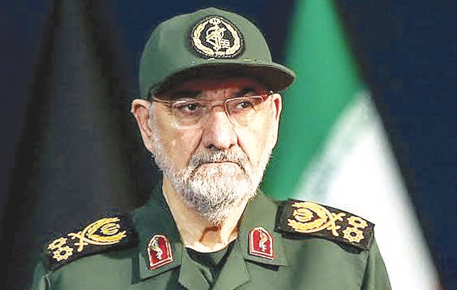 رضائي ينفي تخطيط إيران لاغتيال بارون ترامب