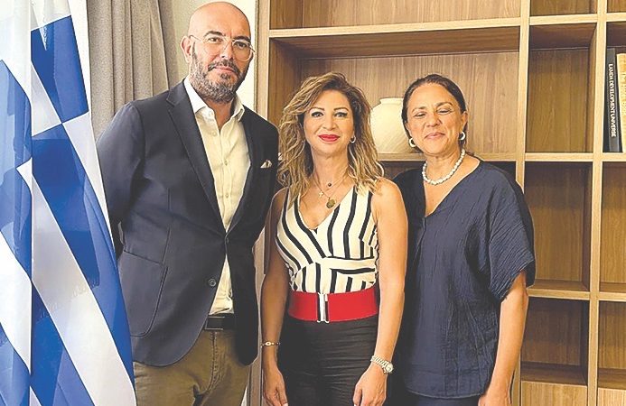 تعاون فندقي وسياحي بين لبنان واليونان