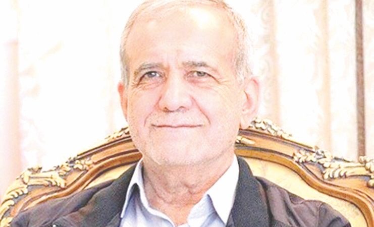 طهران تؤكد انتشار قواتها في «هرمز» وواشنطن تعلن فتح المضيق بالكامل