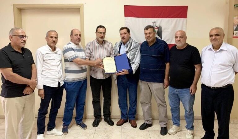رئيس المؤتمر الشعبي اللبناني يستقبل وفداً من الفصائل الفلسطينية في الشمال.