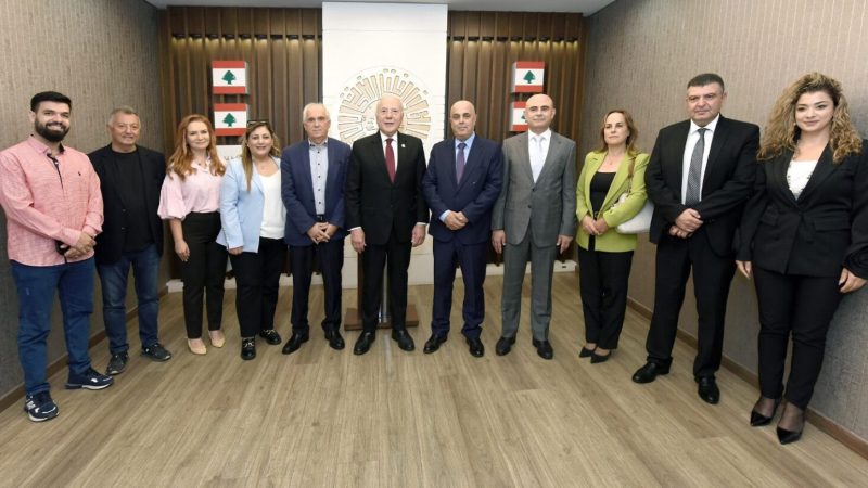 دبوسي يستقبل رئيس تجمّع الصناعيين في البقاع ويؤكد أهمية التكامل بين طرابلس&nbsp;الكبرى&nbsp;والبقاع لتعزيز الصناعة والإنتاج والتصدير