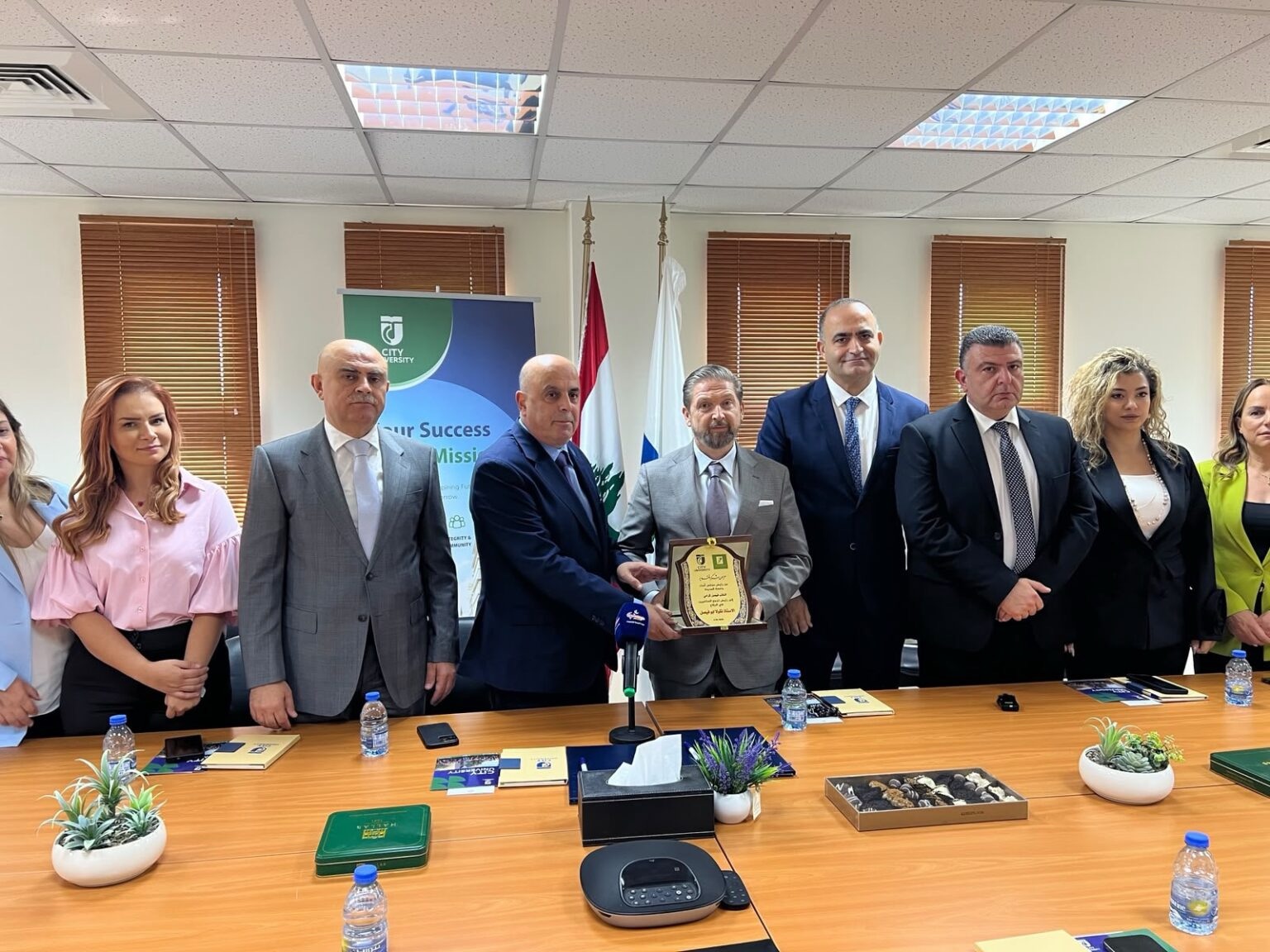 توقيع مذكرة تفاهم بين جامعة المدينة وتجمع الصناعيين في البقاع برعاية النائب فيصل كرامي