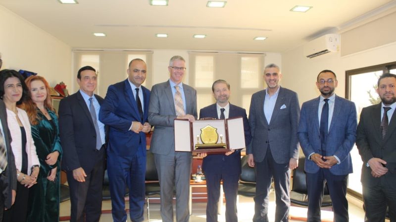 كرامي يستقبل السفير الأسترالي في رحاب “جامعة المدينة City University” بحضور رؤساء الجامعات وفاعليات شمالية.. وإطلاق مبادرة “اليوم الثقافي الاكاديمي الأسترالي – اللبناني”