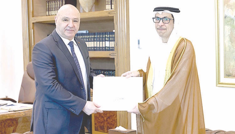 عون: لا يمكن السماح بمحاولات تسييس الوضع الاقتصادي